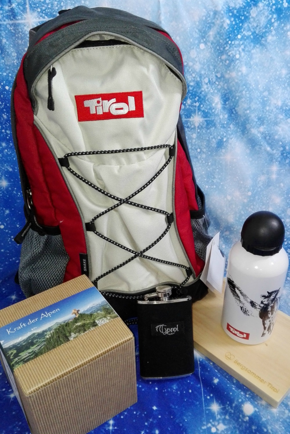 Gewinn Rucksack und andere Tirol Produkte.